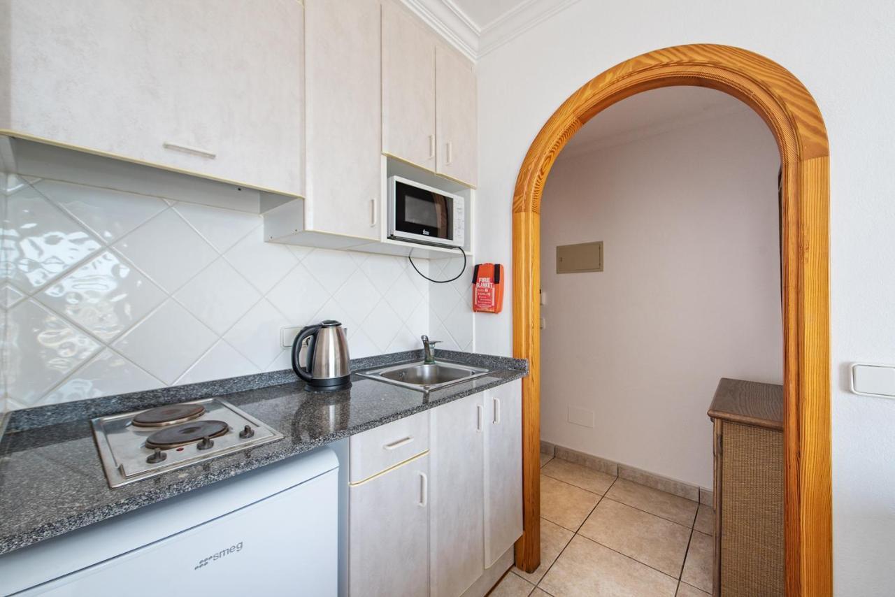 Apartamentos Es Cane Es Cana Esterno foto